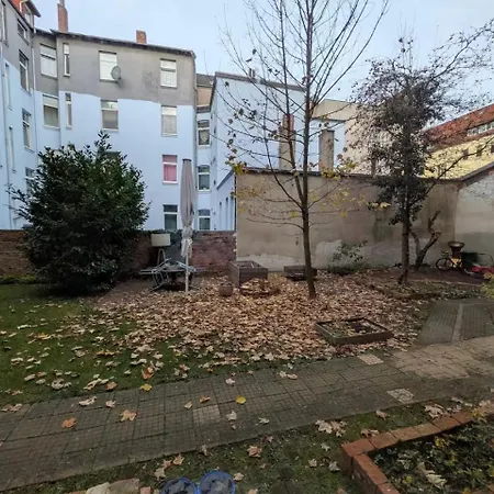 Messe Flat, Vintage Style Home, Perfect Location Apartamento