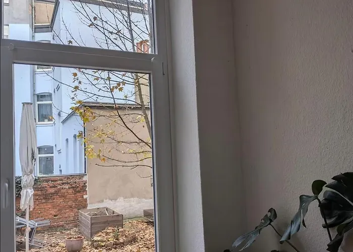 Messe Flat, Vintage Style Home, Perfect Location Apartment