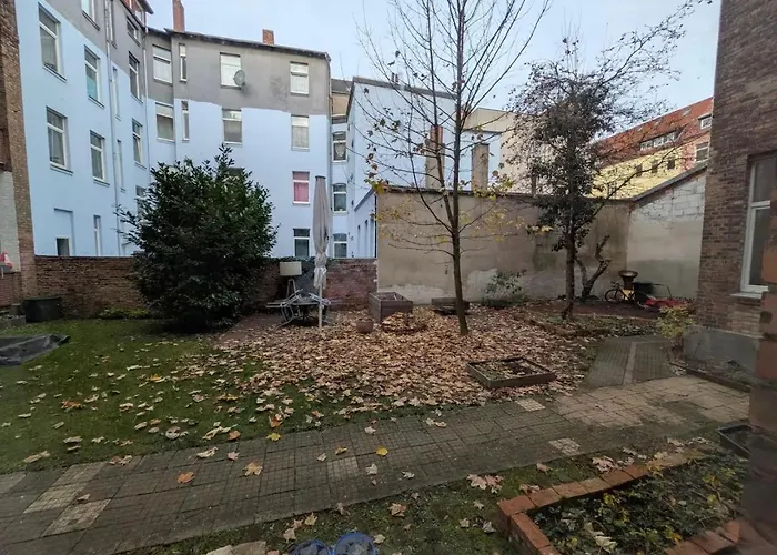 Messe Flat, Vintage Style Home, Perfect Location Apartment